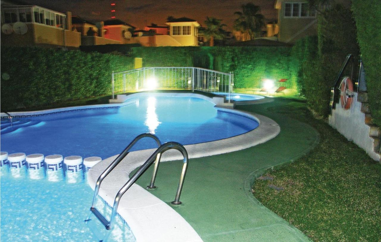 2 Bedroom Nice Apartment In Guardamar Del Segura Ngoại thất bức ảnh